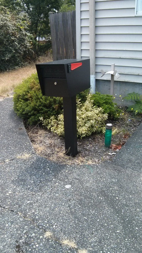Photo: Mail Manager in Greenlake