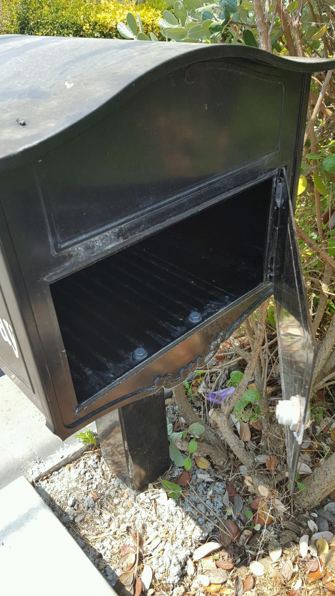 Geneva Locking Mailbox Burglarized